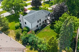 7137 N Santa Monica Blvd, Fox Point, WI 53217 - Photo 3