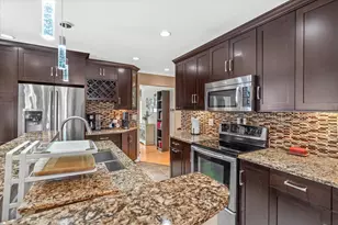 4628 W Fillmore Dr, Milwaukee, WI 53219 - Photo 7