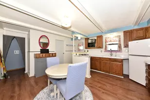 152 Wilson Ave, Waukesha, WI 53186 - Photo 5