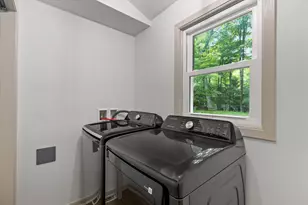5400 Bauers Dr, West Bend, WI 53095 - Photo 15