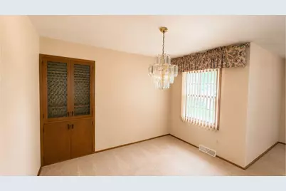 521  Alta Loma Dr, Thiensville, WI 53092 - Photo 25