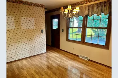 521  Alta Loma Dr, Thiensville, WI 53092 - Photo 19