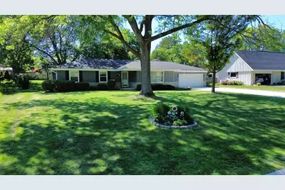 521  Alta Loma Dr, Thiensville, WI 53092 - Photo 3