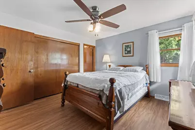 6265 S 38th St, Greenfield, WI 53221 - Photo 17