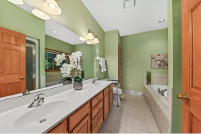 2379  Stoney Ln, Grafton, WI 53024 - Photo 29