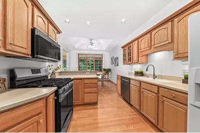 2379  Stoney Ln, Grafton, WI 53024 - Photo 19