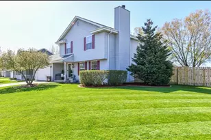 8609 Fox Haven Chase St, Sturtevant, WI 53177 - Photo 3