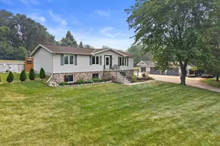 N5W27357 Northview Rd, Pewaukee, WI 53188 - Photo 57