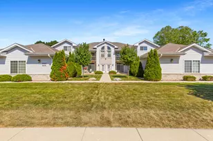 6200 S Creekside Dr, Cudahy, WI 53110 - Photo 25