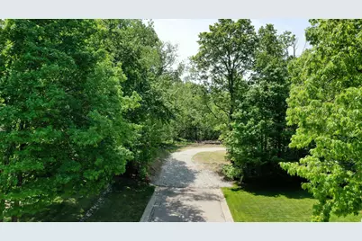 14729 W Mayflower Dr, New Berlin, WI 53151 - Photo 5