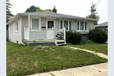 3735  Custer St, Manitowoc, WI 54220 - Photo 1
