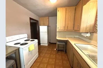 3735  Custer St, Manitowoc, WI 54220 - Photo 5