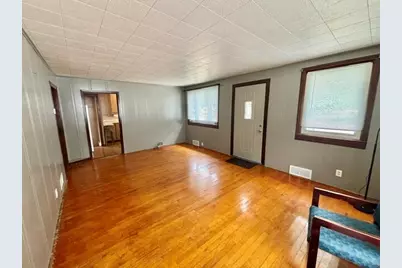 3735  Custer St, Manitowoc, WI 54220 - Photo 7
