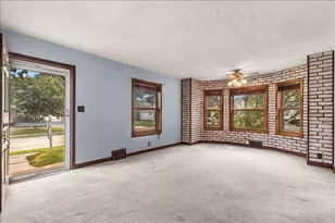 608 Pennsylvania Ave, West Bend, WI 53095 - Photo 3
