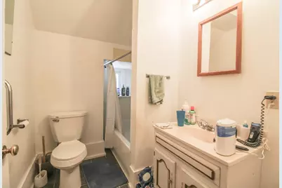 404/406  Grove St, Fort Atkinson, WI 53538 - Photo 9