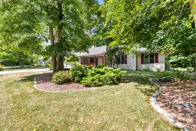 1912  Mapletree Rd, Howards Grove, WI 53083 - Photo 3