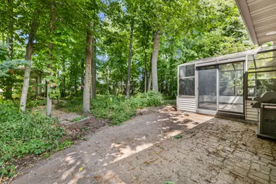 1912  Mapletree Rd, Howards Grove, WI 53083 - Photo 9