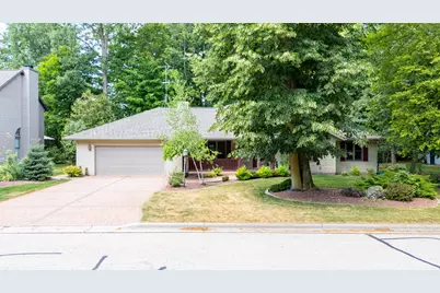 1912  Mapletree Rd, Howards Grove, WI 53083 - Photo 5