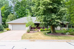 1912 Mapletree Rd, Howards Grove, WI 53083 - Photo 5