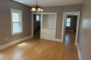 2122 S 77th St, West Allis, WI 53219 - Photo 9