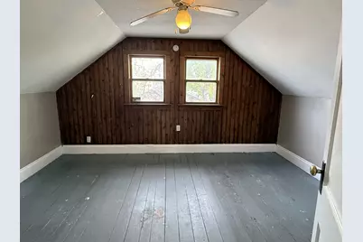2122 S 77th St, West Allis, WI 53219 - Photo 11