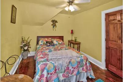 3463 N Bartlett Ave, Milwaukee, WI 53211 - Photo 19
