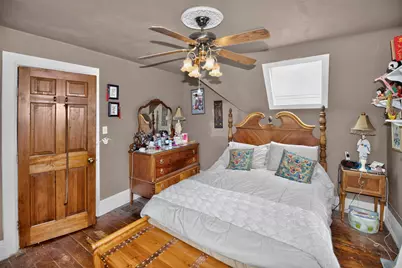 3463 N Bartlett Ave, Milwaukee, WI 53211 - Photo 17
