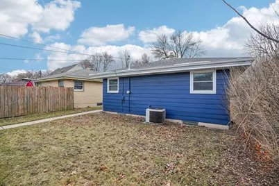 8610 W Potomac Ave, Milwaukee, WI 53225 - Photo 23