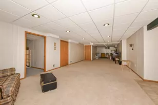 1732 Erin Ln, Waukesha, WI 53188 - Photo 29