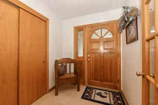 1732 Erin Ln, Waukesha, WI 53188 - Photo 3