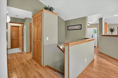 8  Peregrine Ct, Madison, WI 53593 - Photo 15