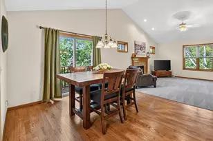 8 Peregrine Ct, Madison, WI 53593 - Photo 11
