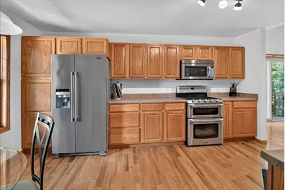 8  Peregrine Ct, Madison, WI 53593 - Photo 7