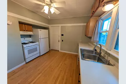 1418  N 57th St, Milwaukee, WI 53208 - Photo 9