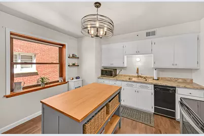 2303 N 81st St #2, Wauwatosa, WI 53213 - Photo 13