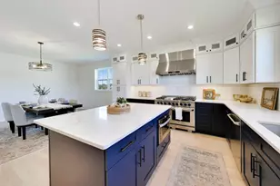 713 Greenview Cir, Geneva, WI 53147 - Photo 9