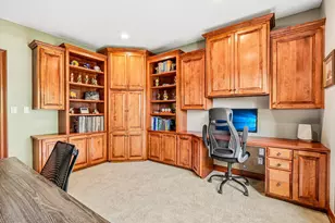 308 Copperfield Dr, Delafield, WI 53018 - Photo 19