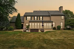 308 Copperfield Dr, Delafield, WI 53018 - Photo 59