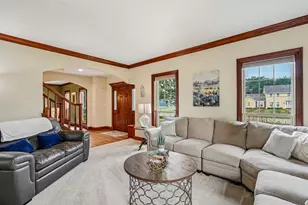 308 Copperfield Dr, Delafield, WI 53018 - Photo 13