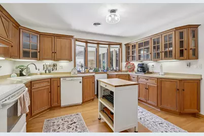 3358  Taylor Ave, Racine, WI 53405 - Photo 3