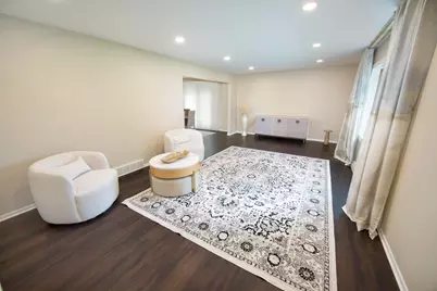 10234 N La Cresta Dr, Mequon, WI 53092 - Photo 3