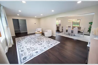 10234 N La Cresta Dr, Mequon, WI 53092 - Photo 5