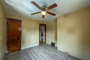 1331 E Saveland Ave, Milwaukee, WI 53207 - Photo 19