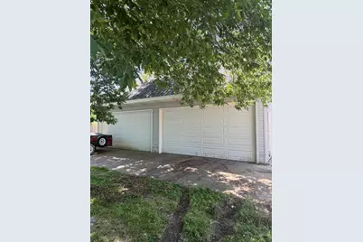 1331 E Saveland Ave, Milwaukee, WI 53207 - Photo 7