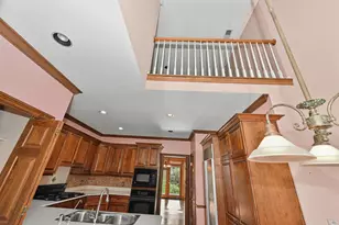 530 Park Cir, Elm Grove, WI 53122 - Photo 27