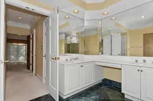 530 Park Cir, Elm Grove, WI 53122 - Photo 37