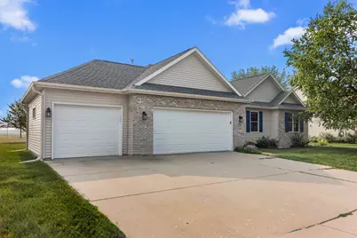 252  Cotton Grass Ln, Walworth, WI 53184 - Photo 3