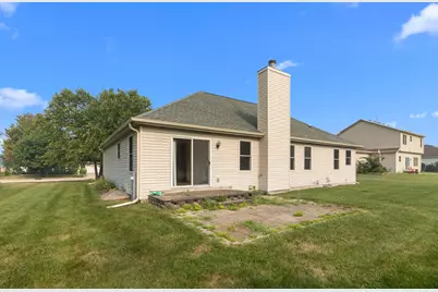 252  Cotton Grass Ln, Walworth, WI 53184 - Photo 5
