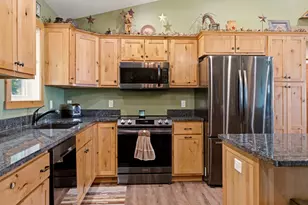E7608 E Smith Rd, Viroqua, WI 54667 - Photo 9