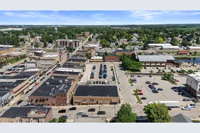 22 N Main St, Hartford, WI 53027 - Photo 9